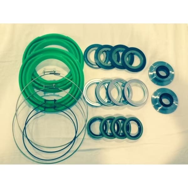2.5 Ton 20 PC Green Boot and Seal Kit M35 M109 Military Mud Crawler 4X4